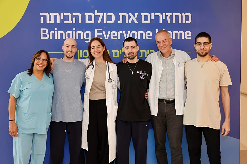 אביתר דוד, גיא גלבוע-דלאל ואיתן מור עם שחרורם מבית החולים בילינסון