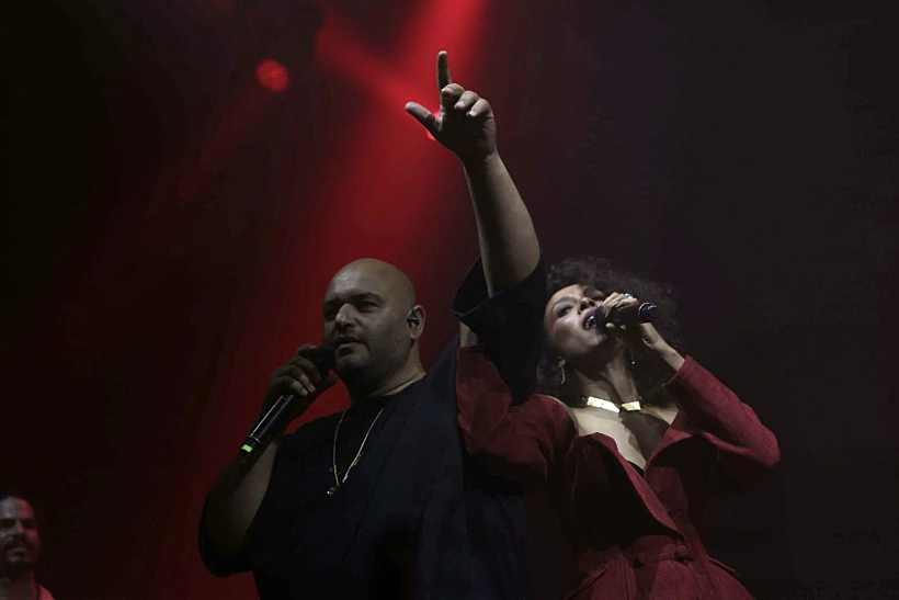 אסתר רדא עם שי צברי במופע השקת האלבום "Zion"