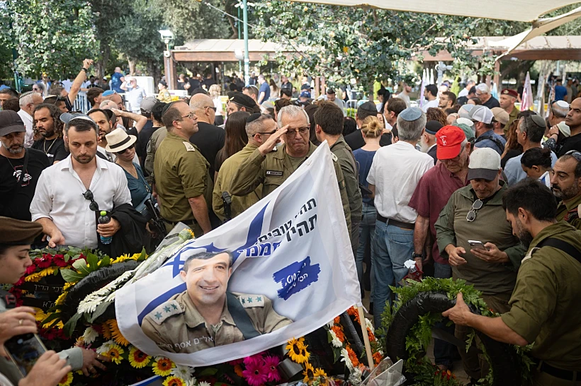הלווייתו של אל"מ אסף חממי בקריית שאול