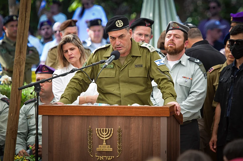 הרמטכ"ל אייל זמיר בהלווייתו של אל"מ אסף חממי