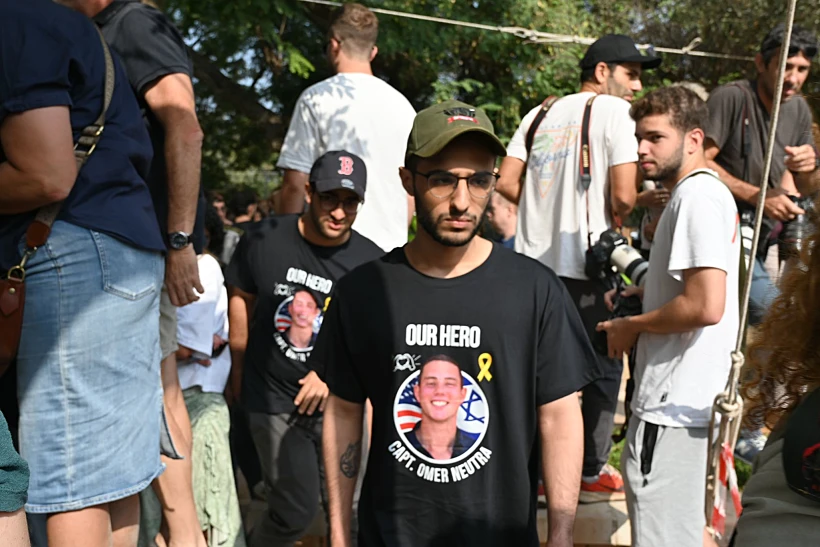 נמרוד כהן בהלווייתו של סרן עומר נאוטרה