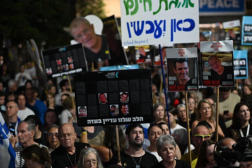 העצרת בכיכר החטופים בקריאה להחזרת החללים