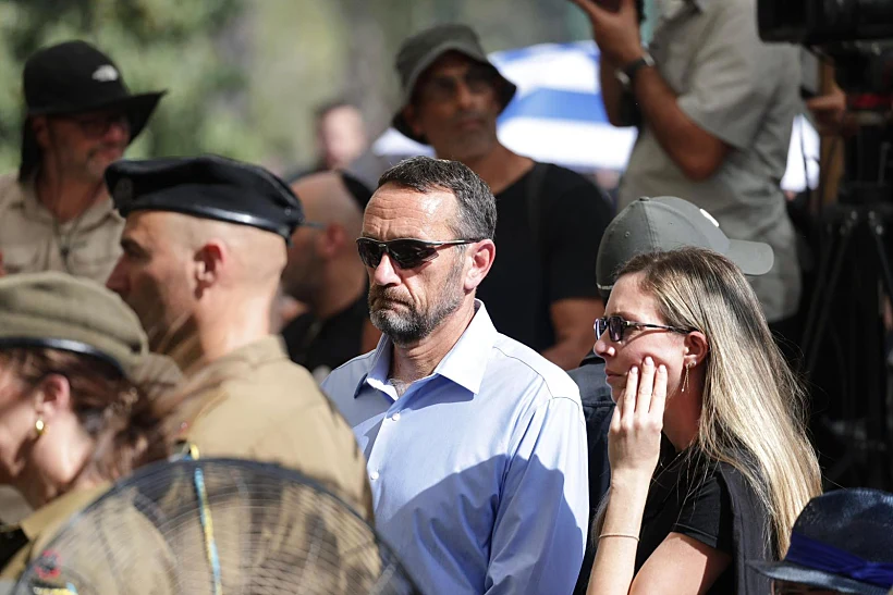 הרמטכ"ל לשעבר הרצי הלוי בהלווייתו של סמ"ר איתי חן