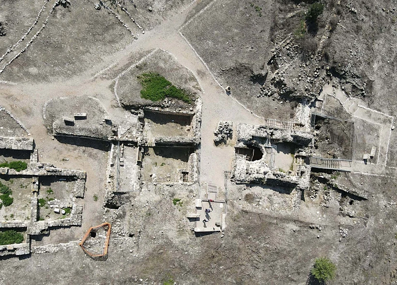 תל יוקנעם מלמעלה