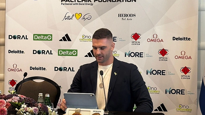 פיטר פלצ'יק פורש