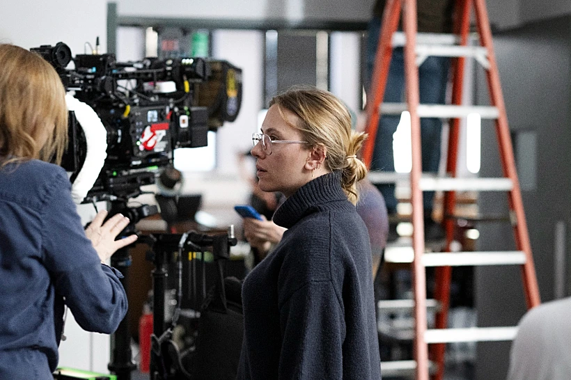 סקרלט ג'והנסון בצילומי "אלינור הגדולה"