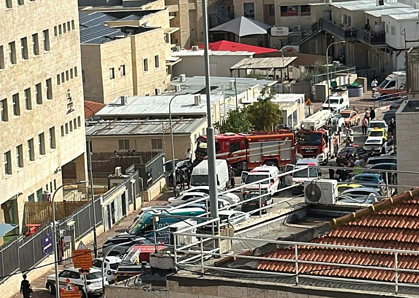 קריסת גג קרוואן בבית שמש