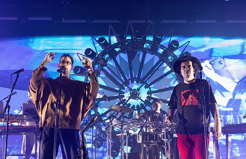 כנסיית השכל וגלעד כהנא במופע "The Mind Church"