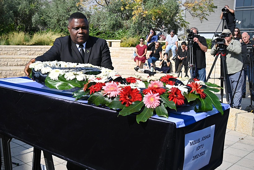 שגריר טנזניה בישראל, אלכס גבריאל קאלווה, בטקס הפרידה מג'ושוע לואיטו מולל