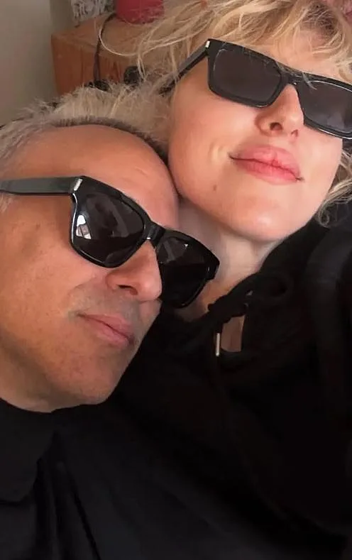 אסף אמדורסקי וחומי פולק