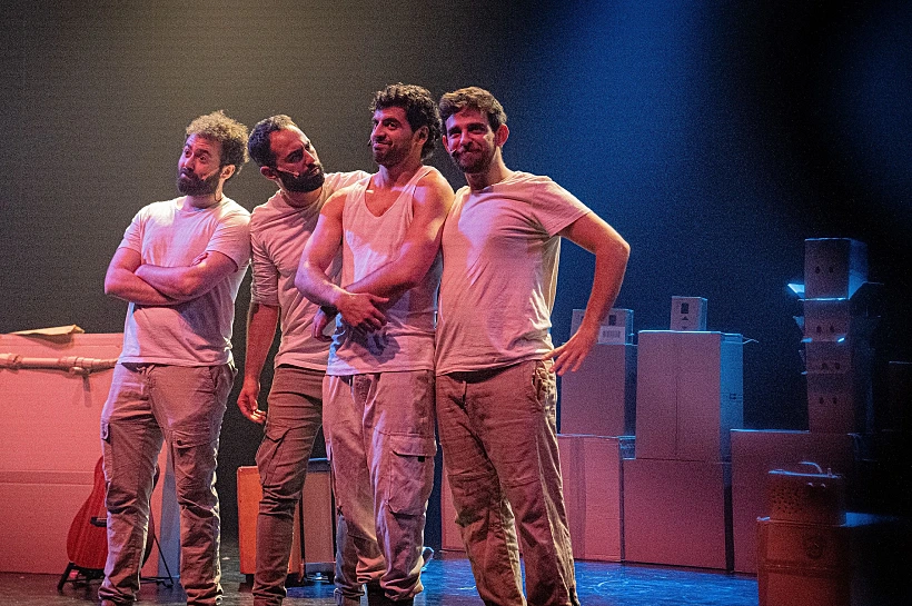 מתוך המחזה "סוף תרנגול"