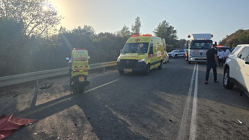זירת התאונה בכביש 85 סמוך לכניסה למחצבות קדרים