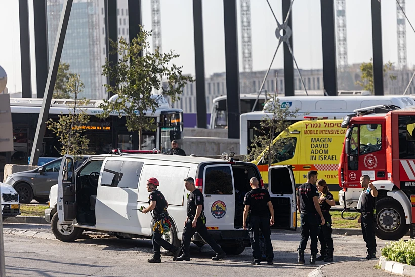 כוחות הצלה בזירה