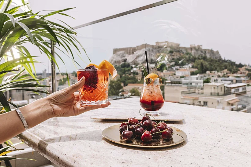 מלון "Electra Metropolis