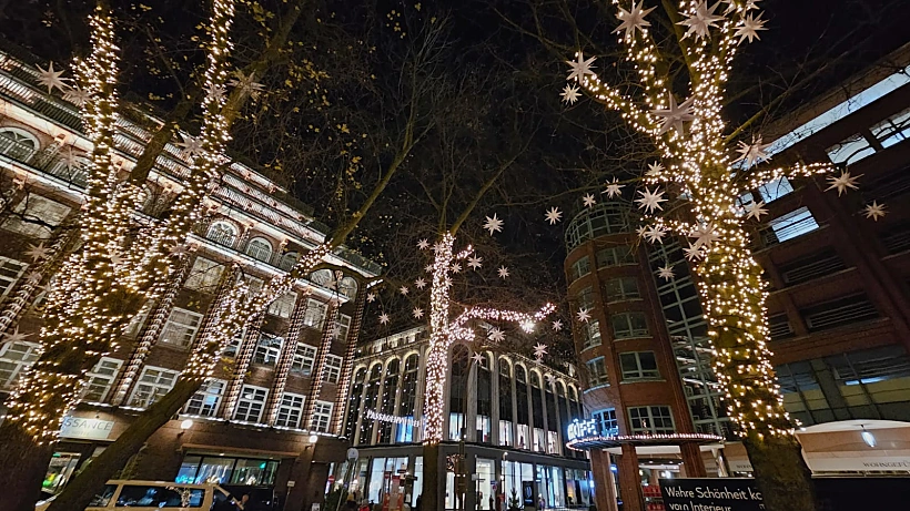 המבורג מנצנצת בכריסמס