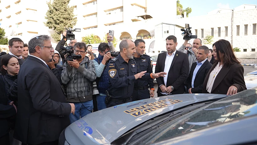 השרים רגב ובן גביר והמפכ"ל דני לוי בהשקת התוכנית לבלימת הקטל בדרכים