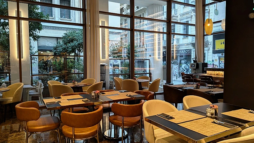 חדר האוכל של מלון "Adia