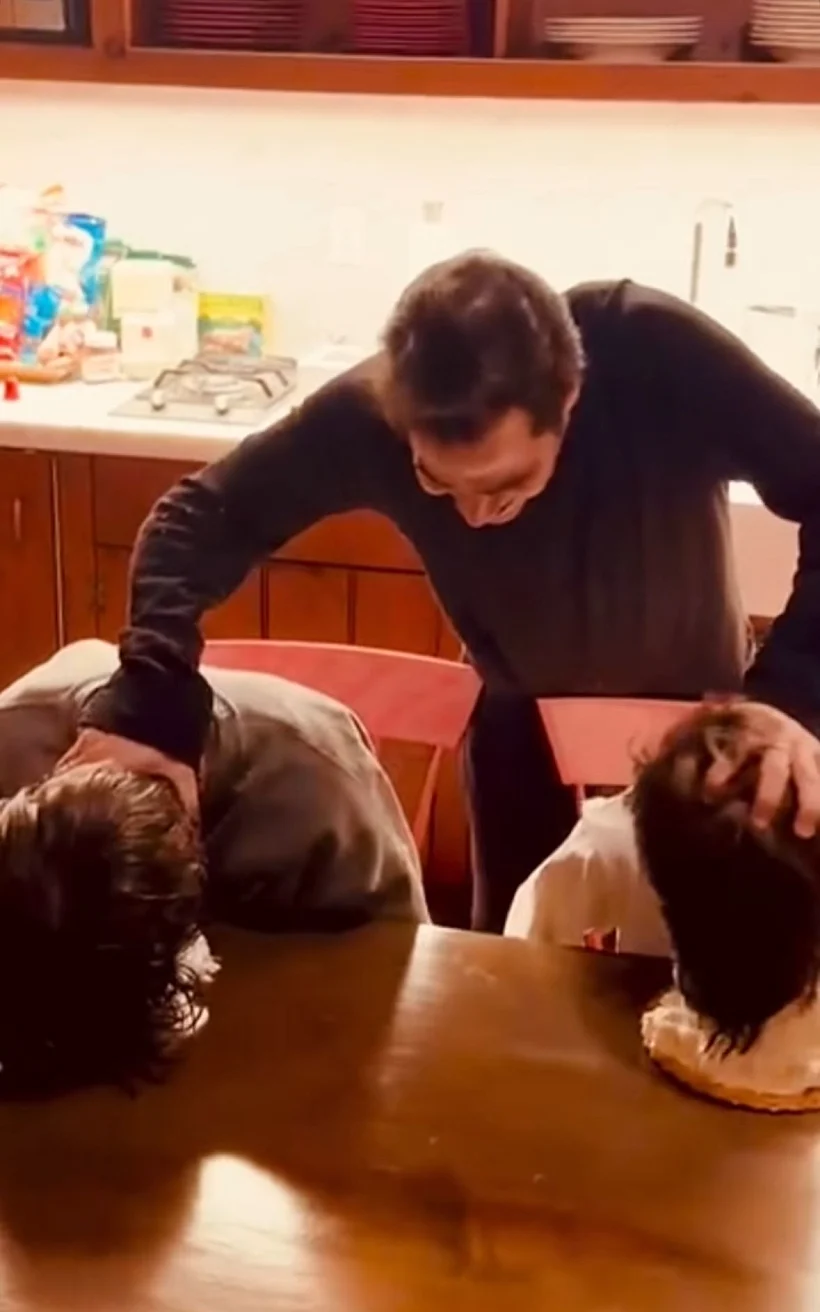 אביב גפן עם דילן ואליוט