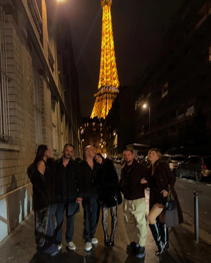 אודיה, רואי אדם וחברים