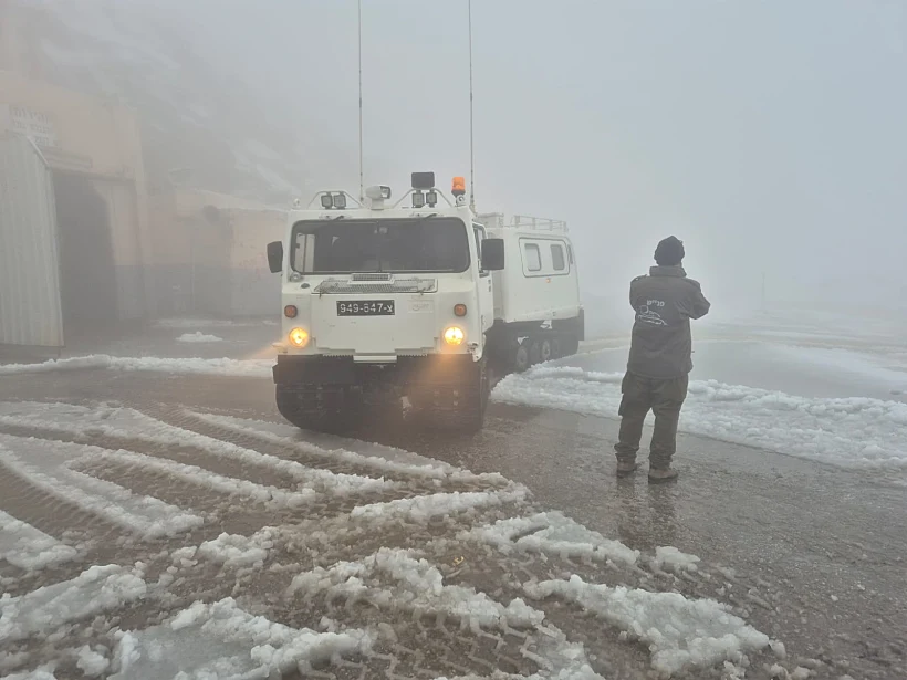 שלג בפסגת החרמון