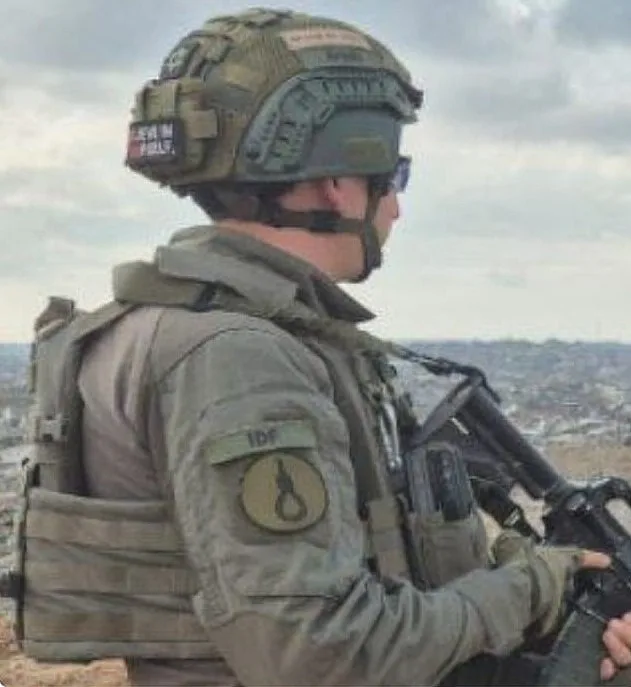 חייל שתועד עם פאטצ' של חבל תלייה