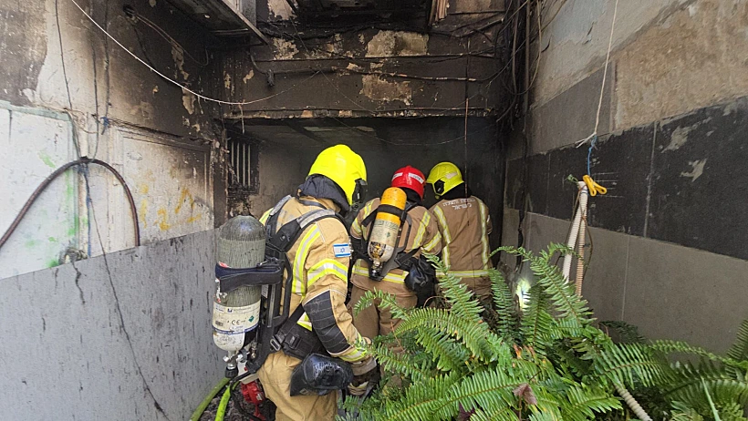 זירת השריפה בפתח תקווה