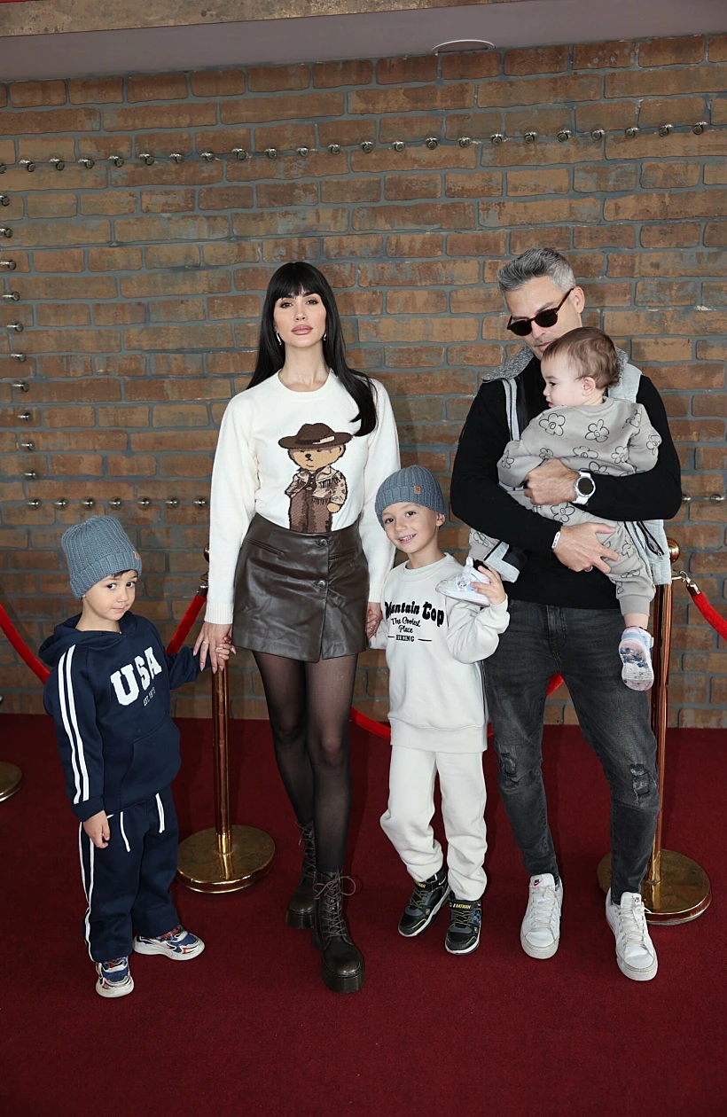 שיר אלמליח בעלה והילדים