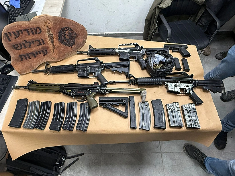 נשקים ואמל"ח שנתפסו בפזורה הבדואית בנגב