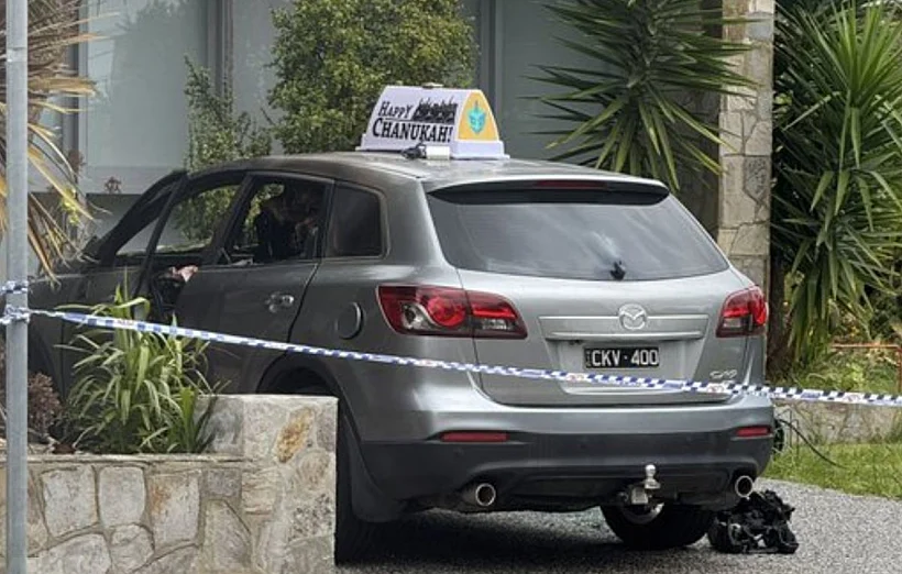 רכב הוצת במלבורן אוסטרליה