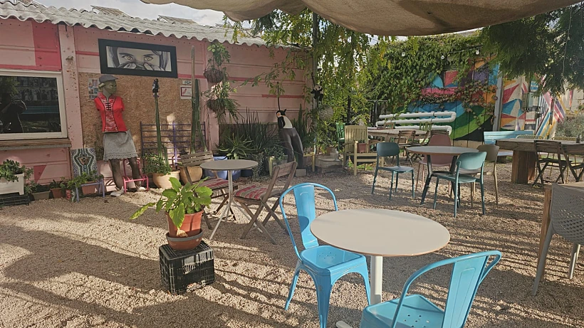 "קפה צרכניה