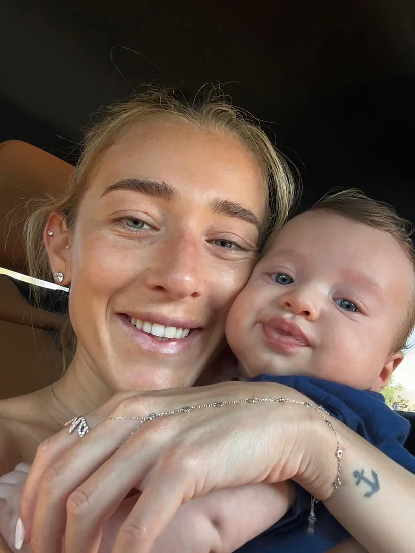 אן זיוי והבן מאי