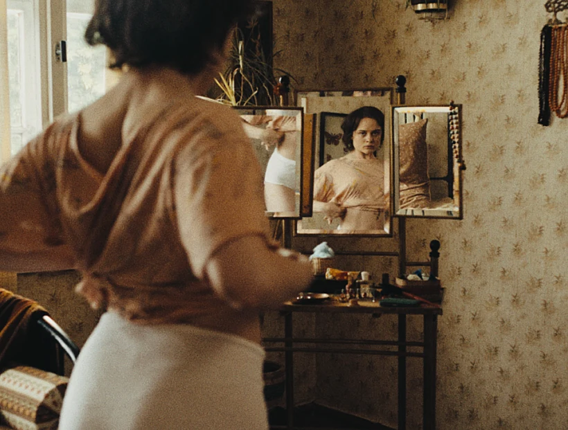 מתוך "צליל של נפילה"