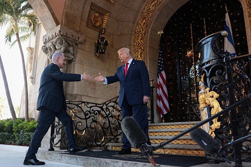 רה"מ נתניהו ונשיא ארה"ב דונלד טראמפ במסיבת עיתונאים במאר-א-לאגו