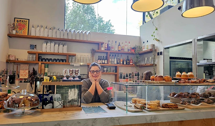 שירן פומרנץ מבית הקפה נוילנד