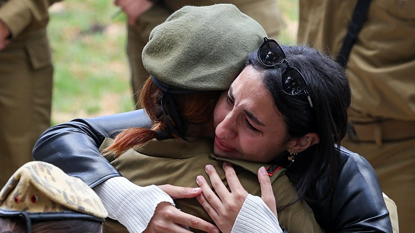 קרובי חלל בטקס האזכרה בהר הרצל