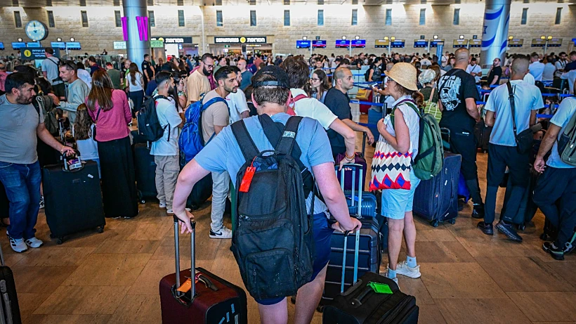 רבבות תקועים בנתב"ג