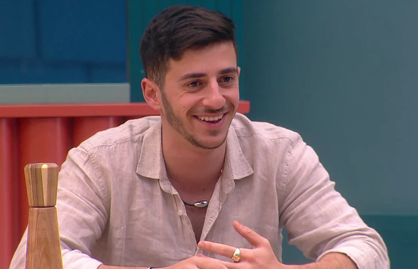 אדם באח הגדול