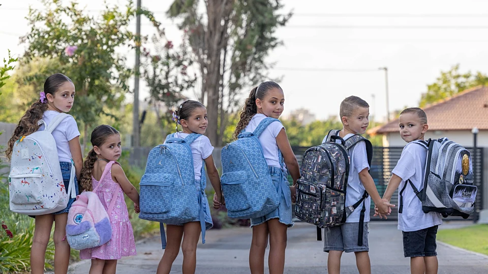 בצל המחסור במורים: 2.6 מיליון תלמידים חוזרים לבית הספר
