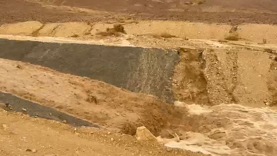 גשמים, הצפות ופקקי ענק: אילת נצורה, שיטפונות בערבה 