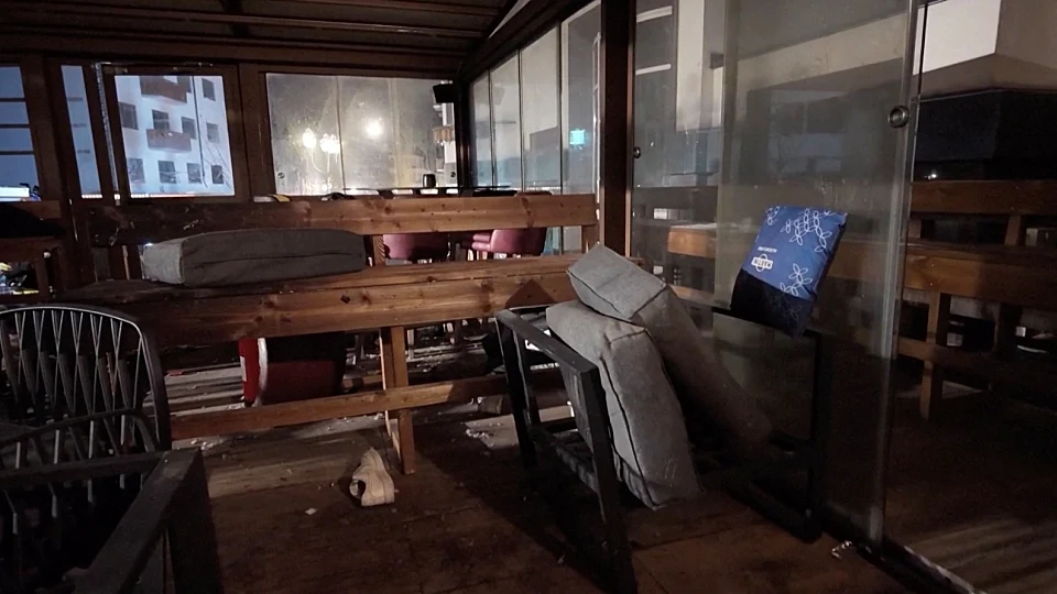 האסון בשווייץ: "זיקוק בשמפניה הצית את תקרת העץ, כולם ברחו"