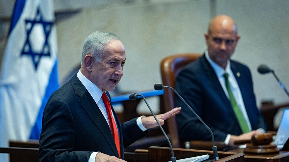 רה"מ: לוודא שרשות אחת לא דורסת את השנייה. לפיד: פירקתם אותנו