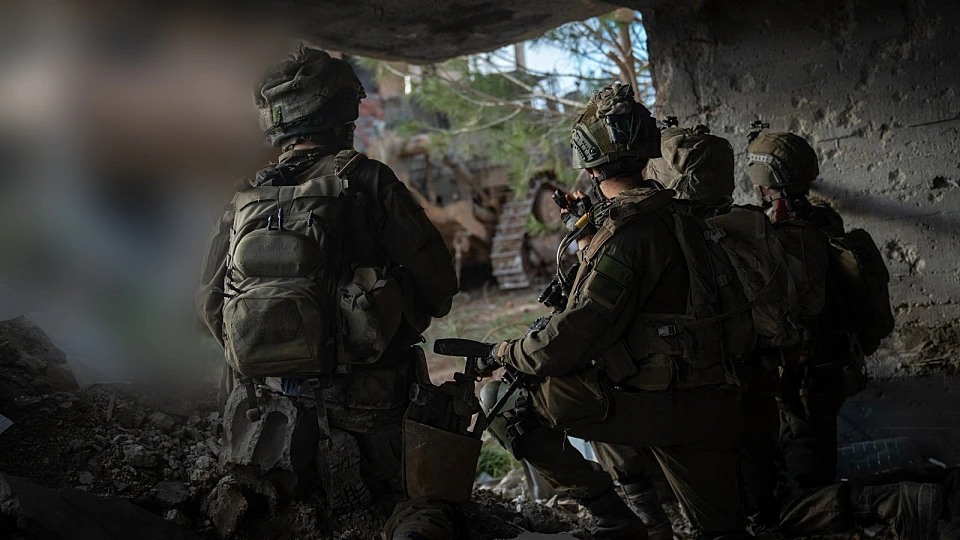 צה"ל: לוחם נפצע קשה ו-4 קל מירי רקטות בדרום לבנון