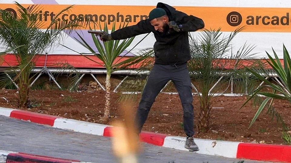 פיגוע ירי בצומת יהודה: שני צעירים פצועים אנוש, המחבלים חוסלו