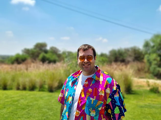 "מקצוע המשחק קצת נשחק בארץ, הוא לא תמיד נתפס כמקצוע"