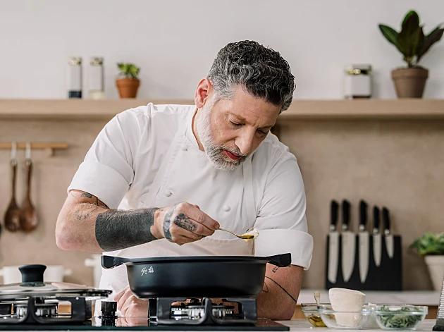 הירוק המסתורי: אסף גרניט חושף את המתכון לשקשוקה שלו