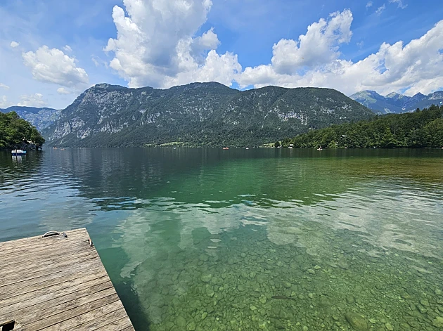 לא רק הכנרת: קבלו 4 אגמים צוננים, כחולים ויפים באירופה 