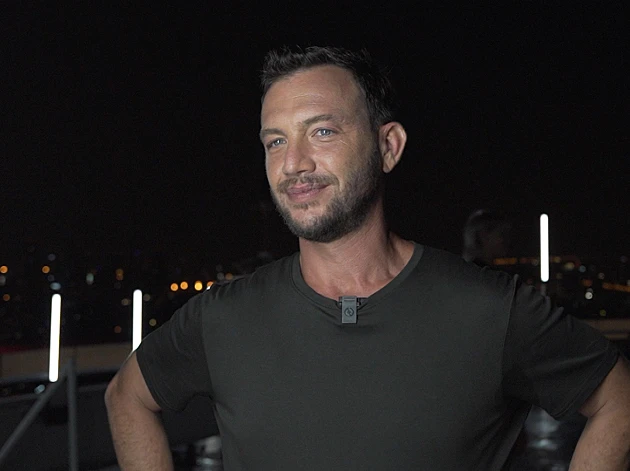 "בן זונה, מניאק!": עוז זהבי תקף את הכתב שהוציא אותו משלוותו