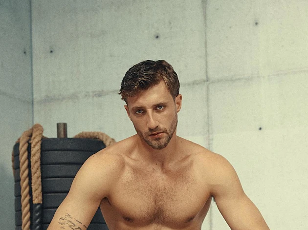 "יש מפרצים וזה לא בושה": טל מורד בדרך לשינוי אסתטי