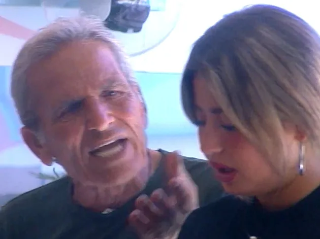 "את לא יכולה כל פעם לצחוק": יוסי שוב נגד שלקה וארז מתערב