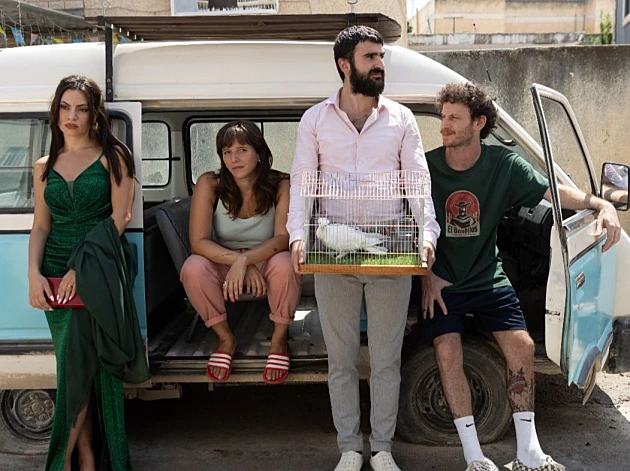 זהו סרט מסע ישראלי-פלסטיני מהנה שלא מממש את הפוטנציאל שלו